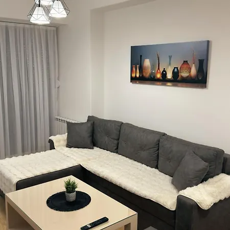 Skyline - By Golden Key Daire Üsküp